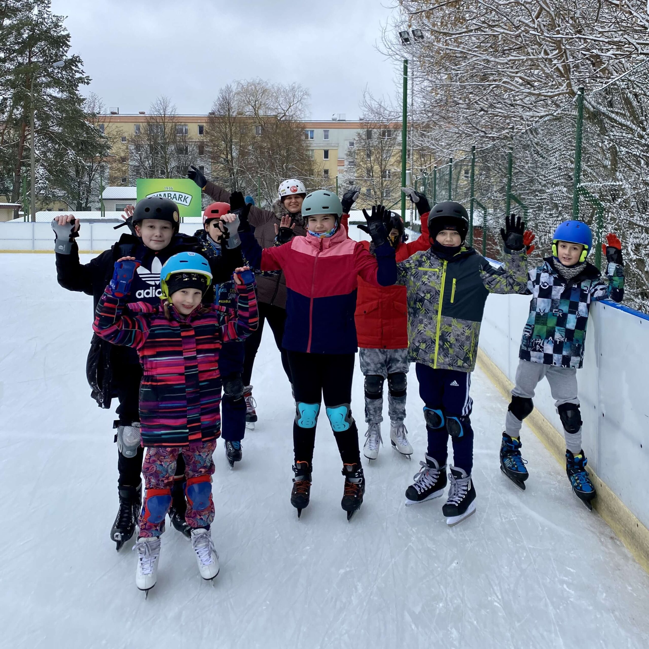 Nauka jazdy na łyżwach w Olsztynie.