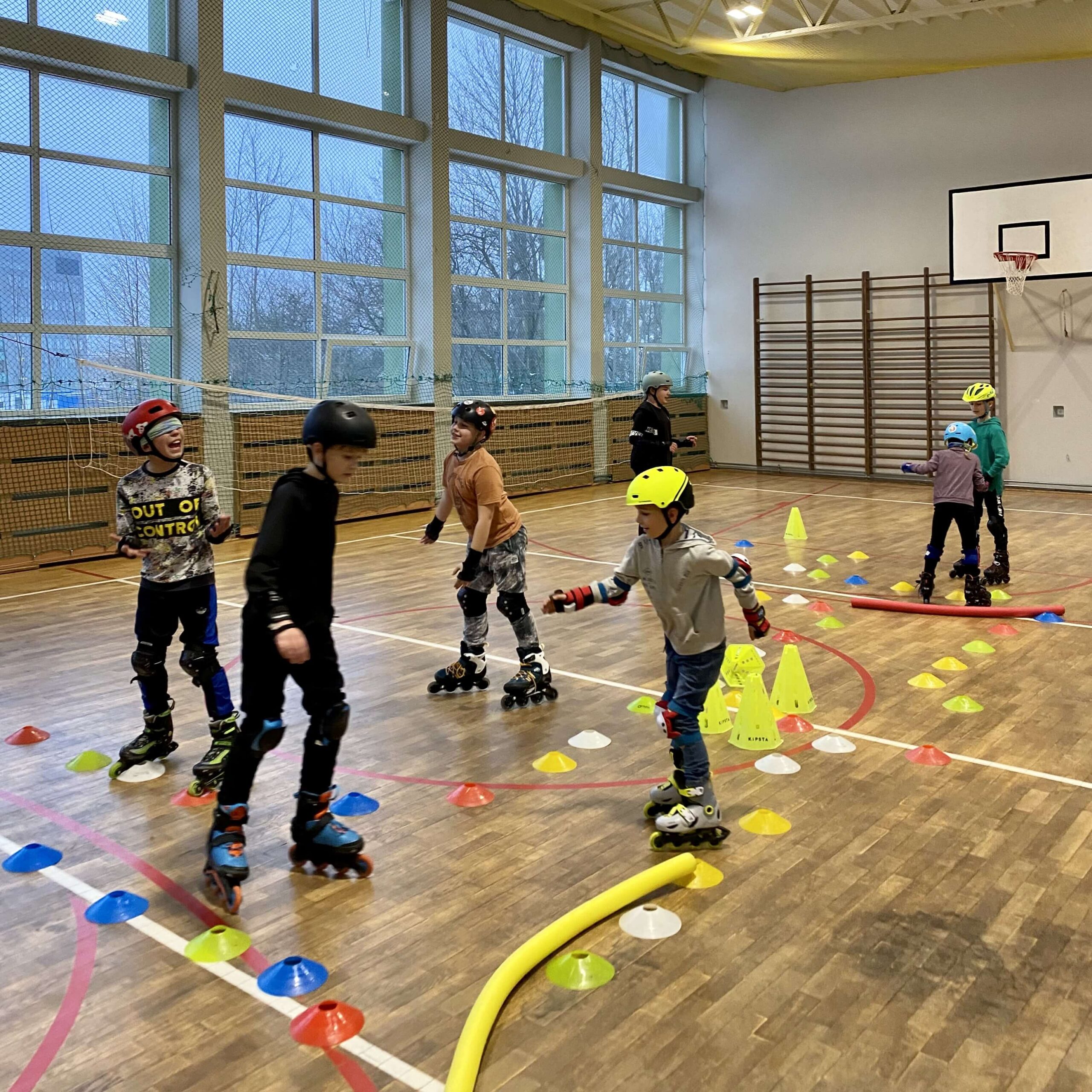 Zajęcia jazdy na rolkach w Olsztynie.